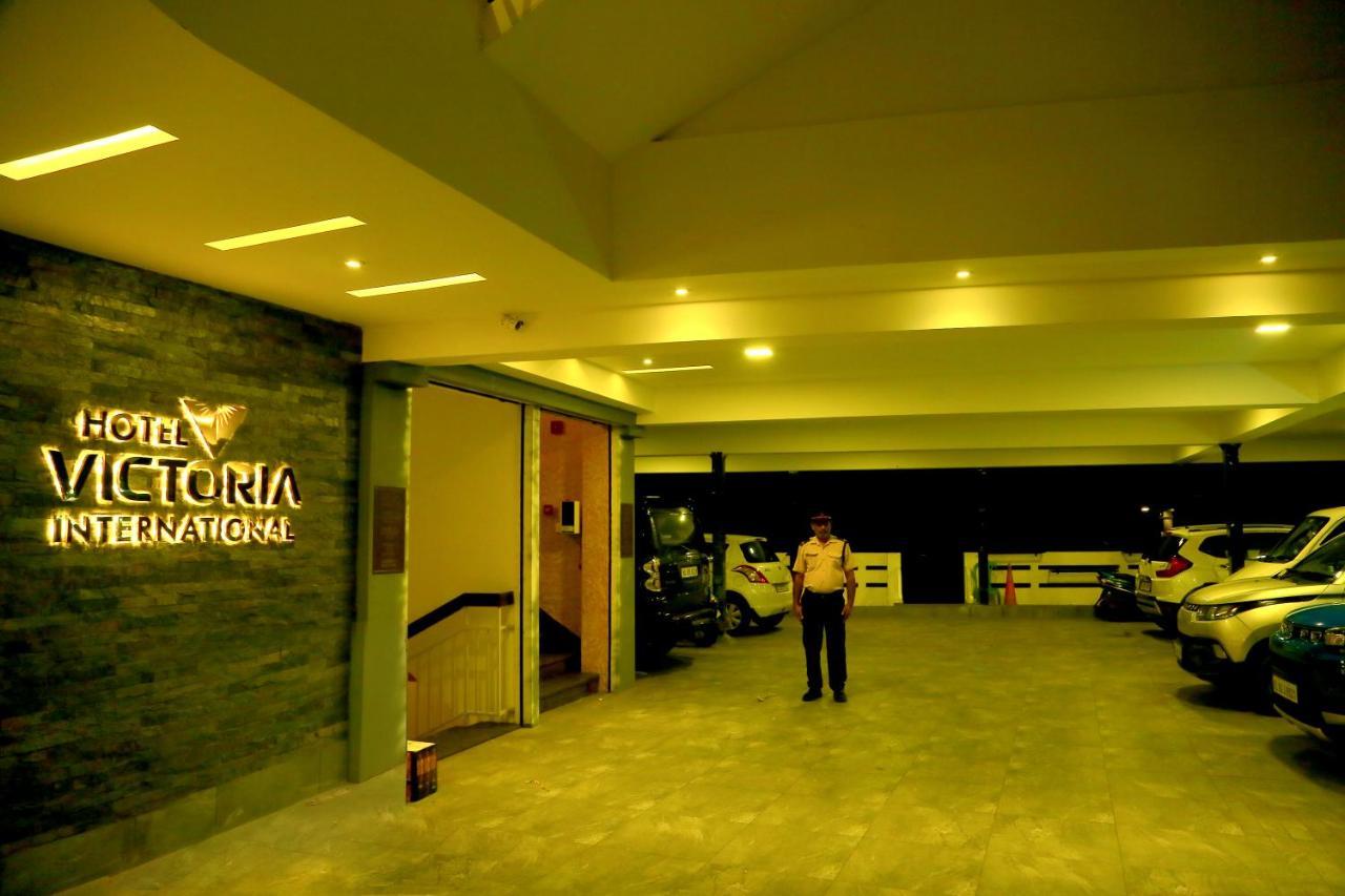 Hotel Victoria International Kattappana Bagian luar foto